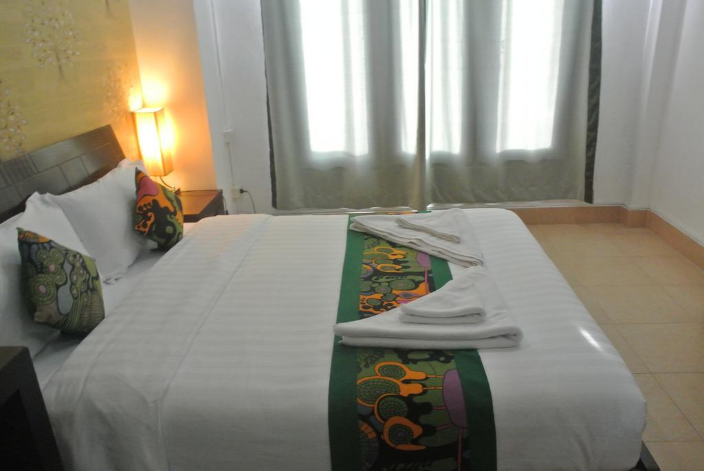New Usouk Boutique Hotel Vientiane Extérieur photo
