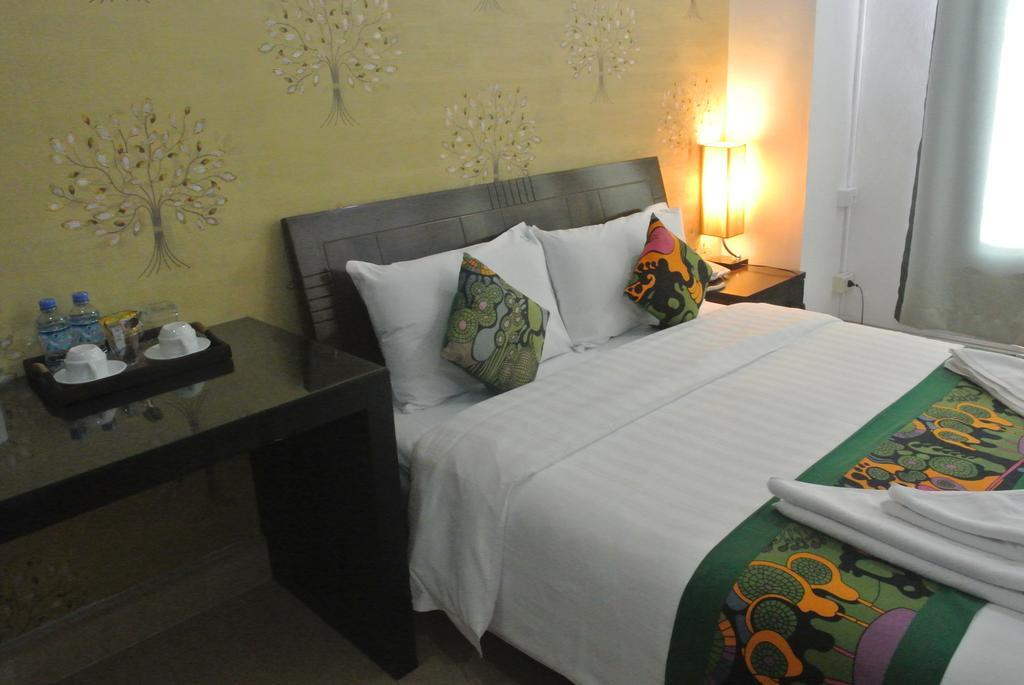New Usouk Boutique Hotel Vientiane Extérieur photo